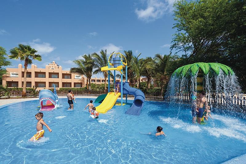 RIU Funana