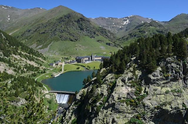 Katalánsko, Girona, Vall De Núria A Andorra Let