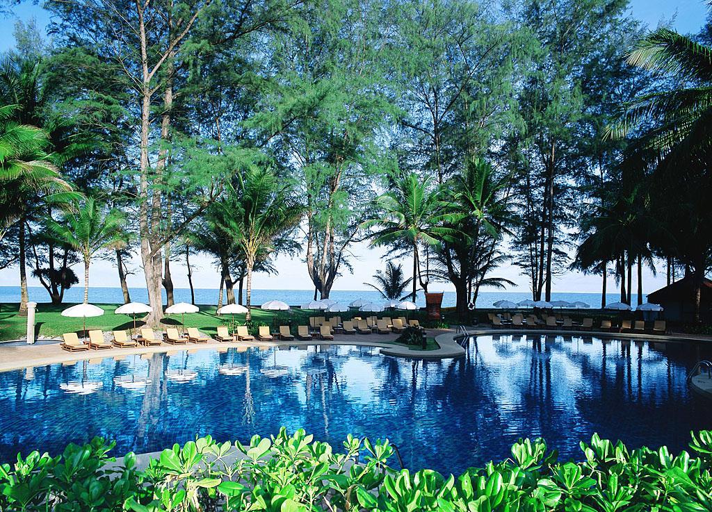 Dusit Thani Laguna Phuket Resort