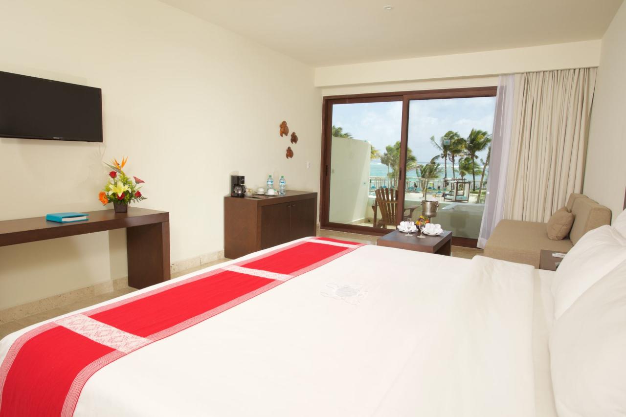 Akumal Bay Beach & Wellness Resort