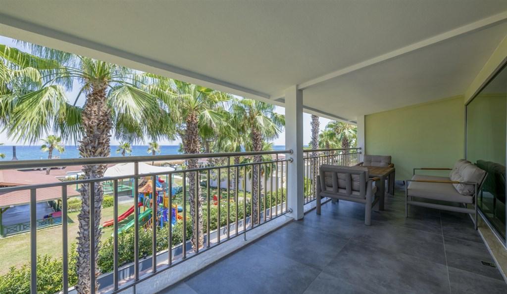 Crystal Flora (ex. Crystal Flora Beach Resort)