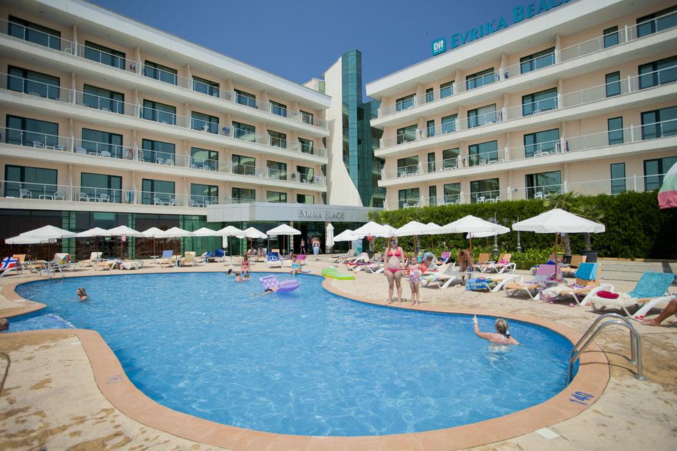DIT Evrika Beach Club Hotel