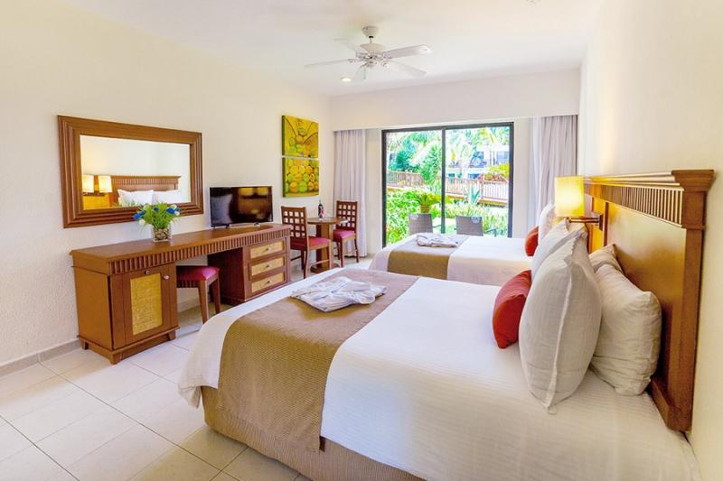 The Reef Coco Beach