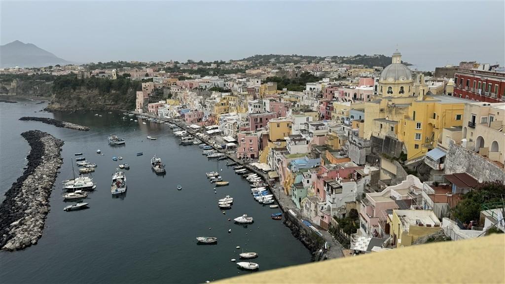 Ischie, Capri, Procida - 3 Sirény Neapolského zálivu