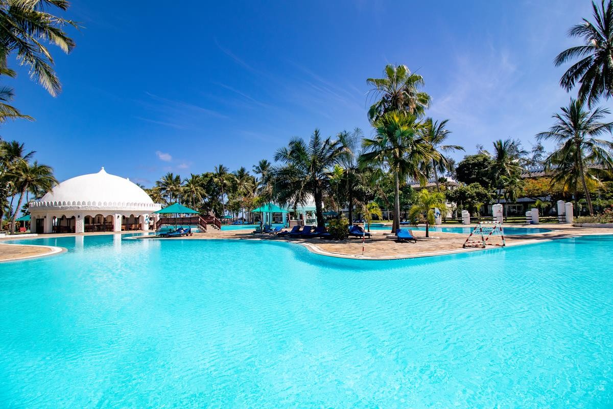 Southern Palms Beach Resort