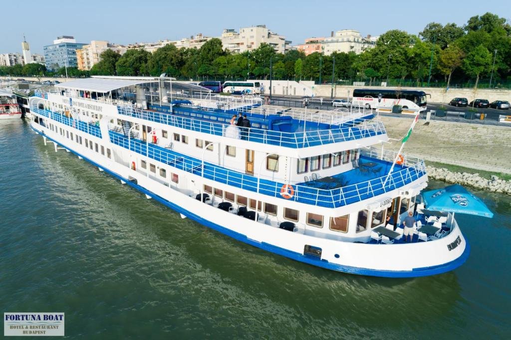 Fortuna Boat Hotel Budapest