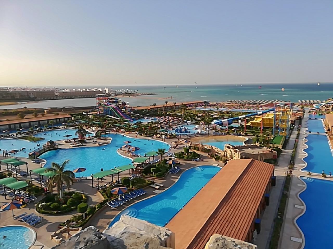 Hawaii Caesar Dreams Resort & Aqua Park