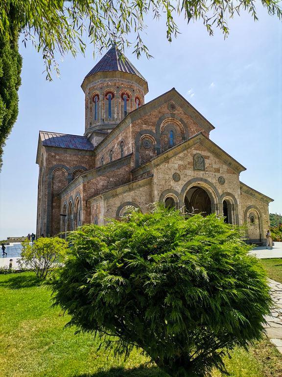 Poznávací zájezd Gruzie -  Přes Kavkaz k Černému moři, odlet z Prahy