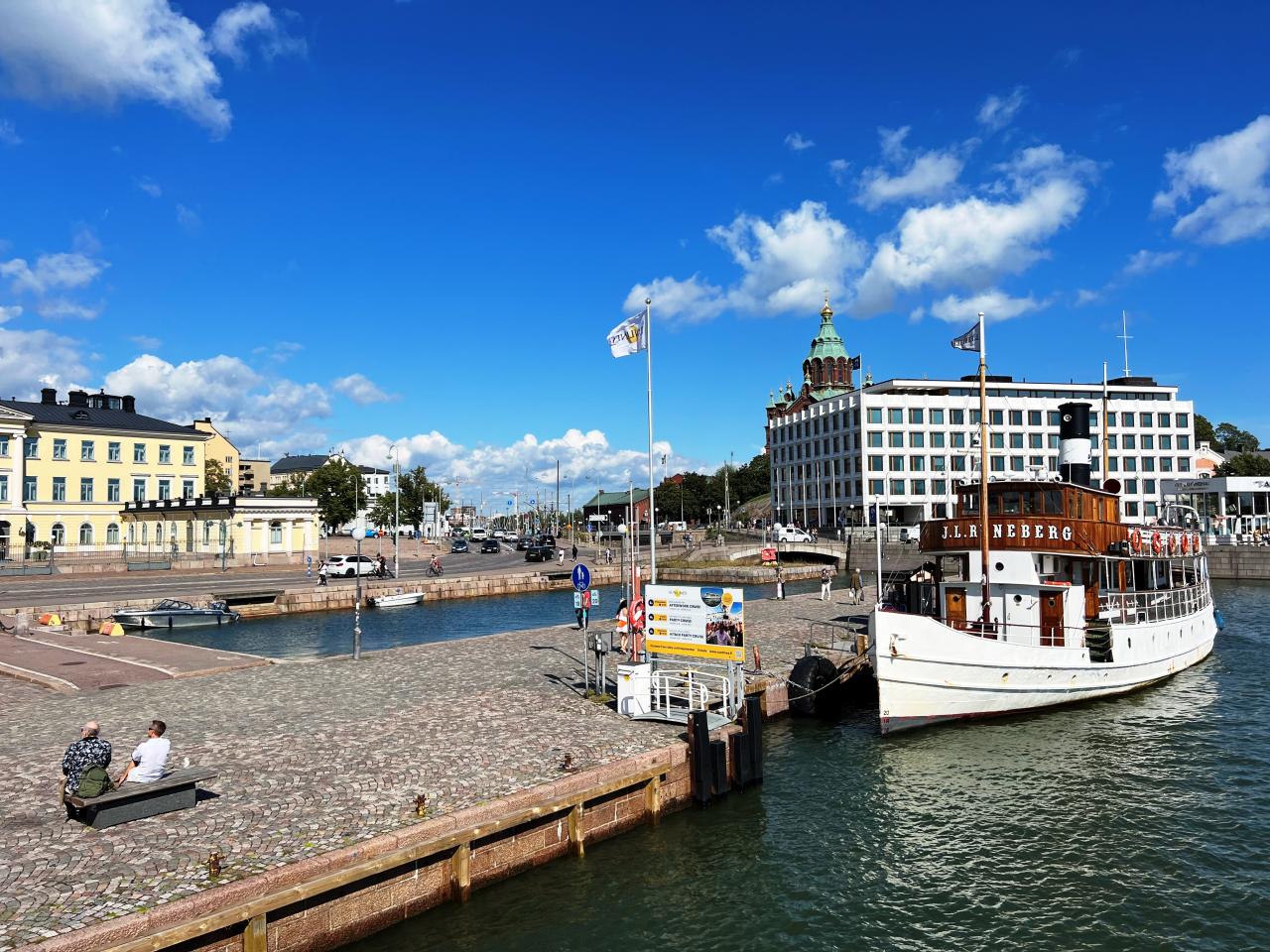 Okruh Pobaltím letecky  výlet do Helsinek