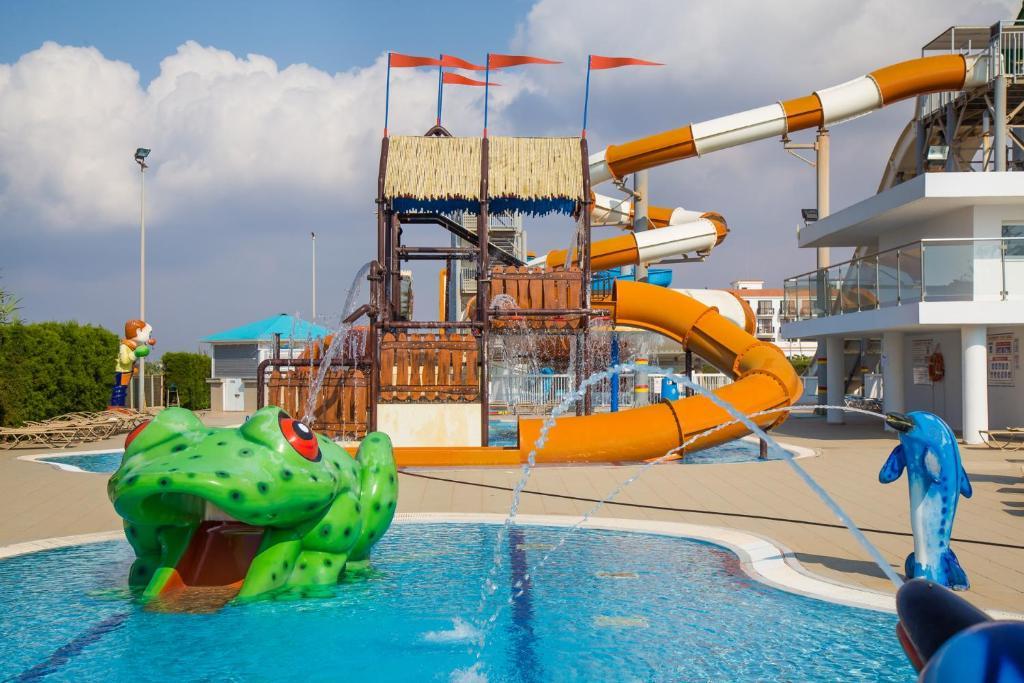 Atlantica Panthea Resort