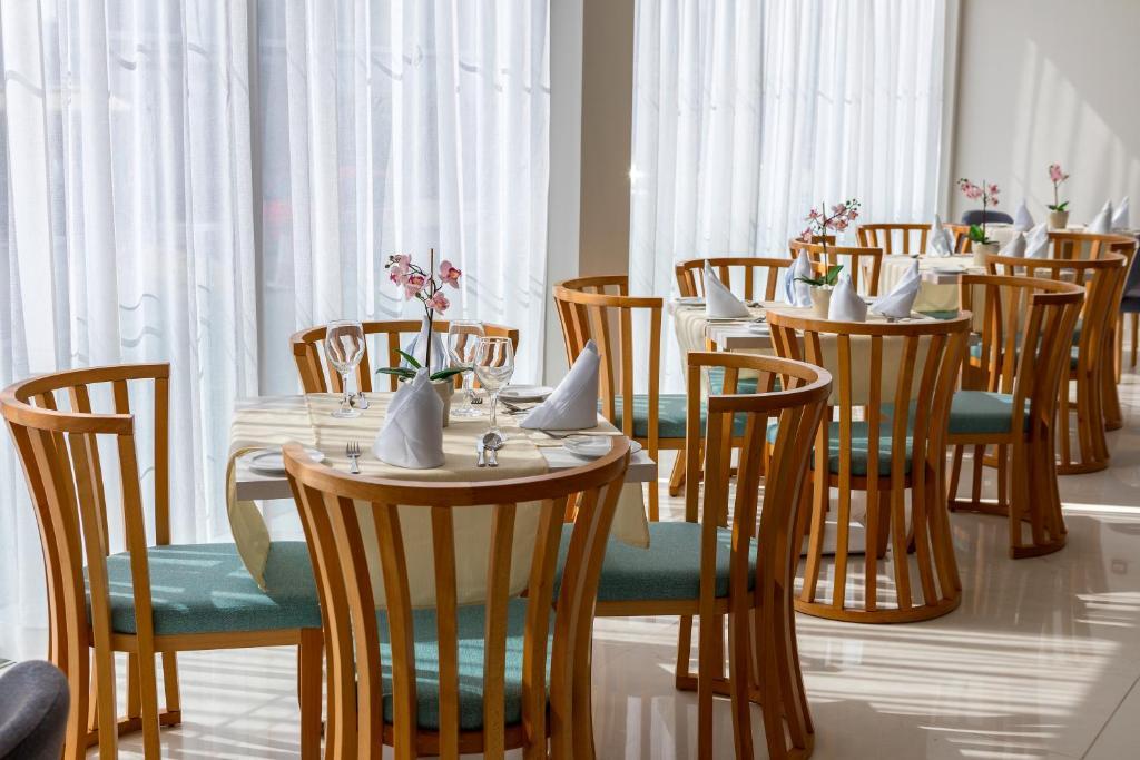 Tsokkos Protaras Beach Hotel