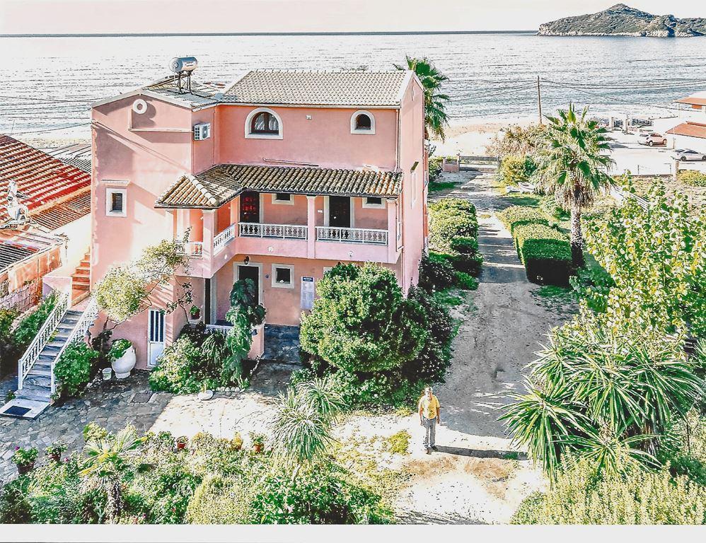 Řecko / Agios Georgios - hotel Romeo