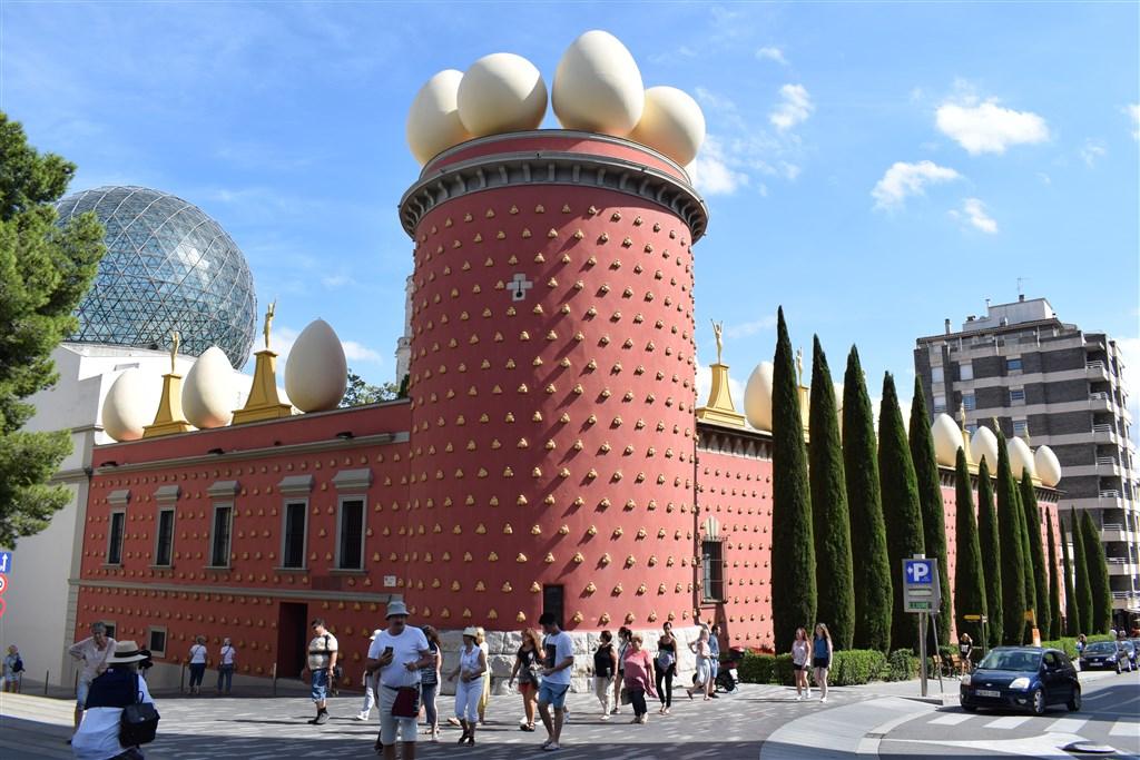 KATALÁNSKO s prodlouženým pobytem u moře LET