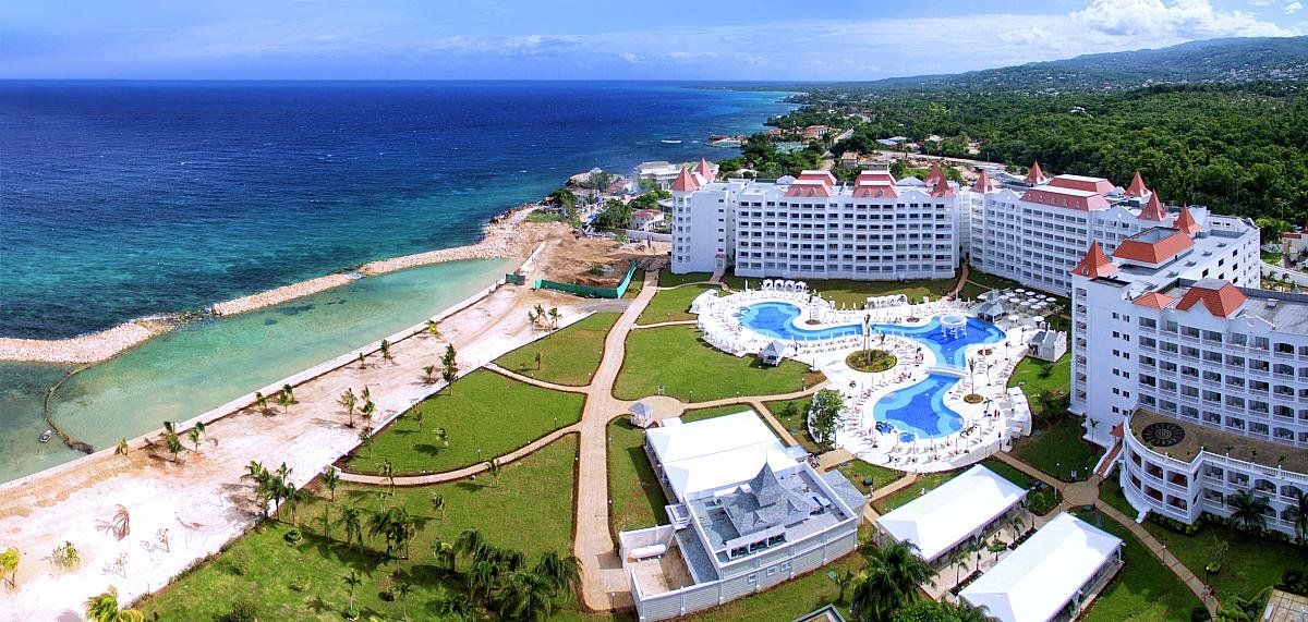 Bahia Principe Luxury Runaway Bay AI Adults Only