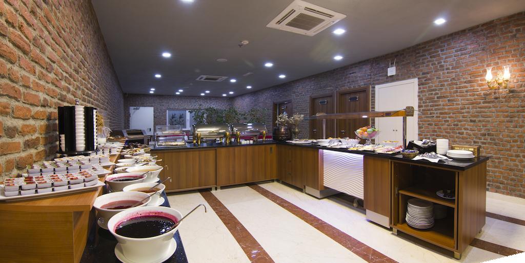 Hotel Aprilis Gold 4*, Istanbul - letecky