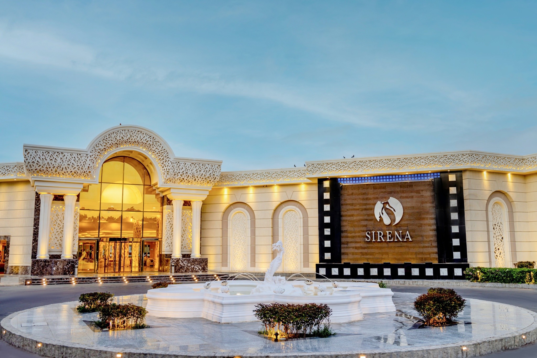 Hotel Sirena Beach Resort & Spa