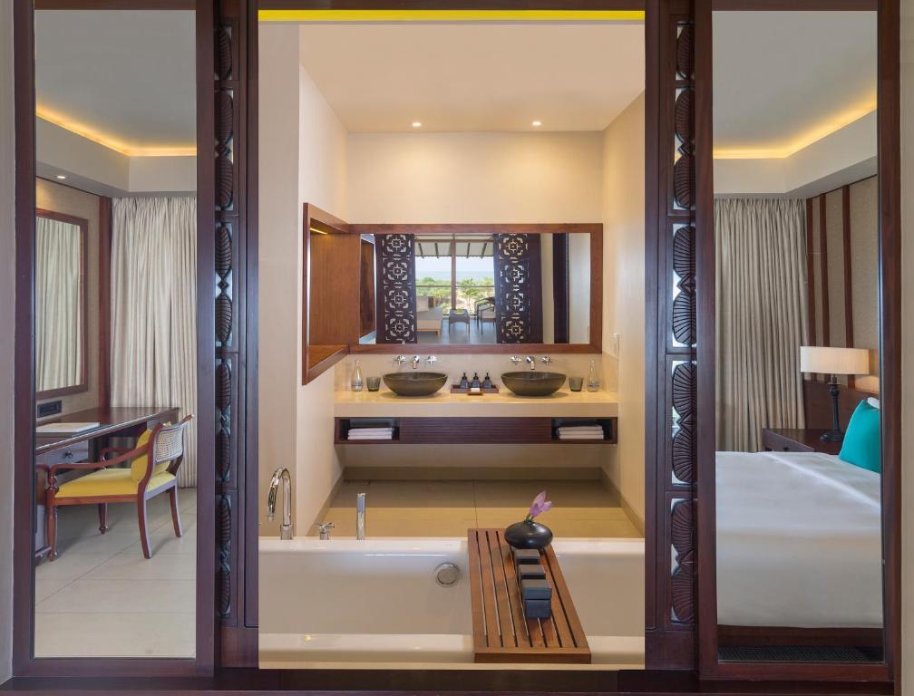 Anantara Kalutara Resort