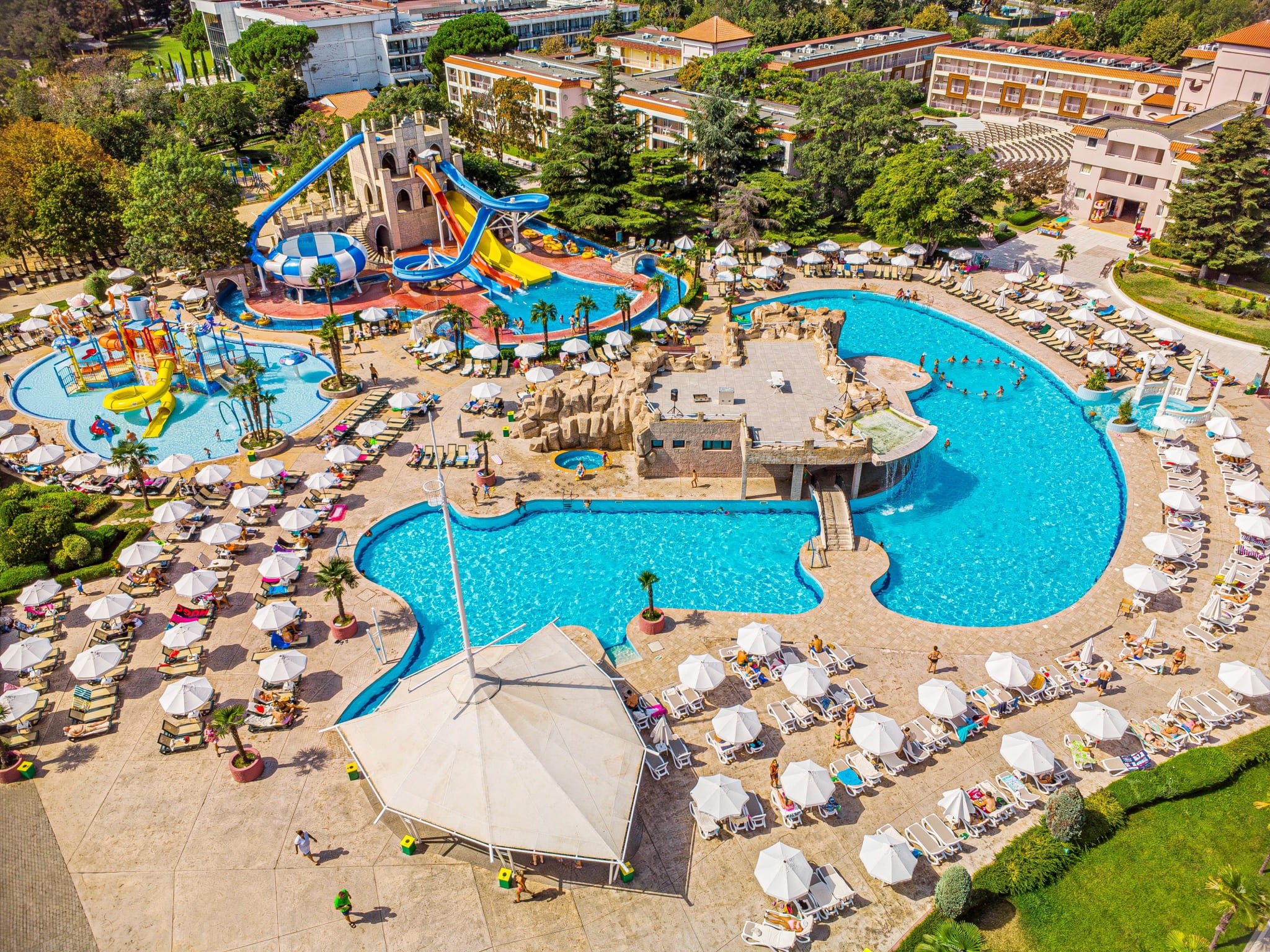 DIT Evrika Beach Club Hotel