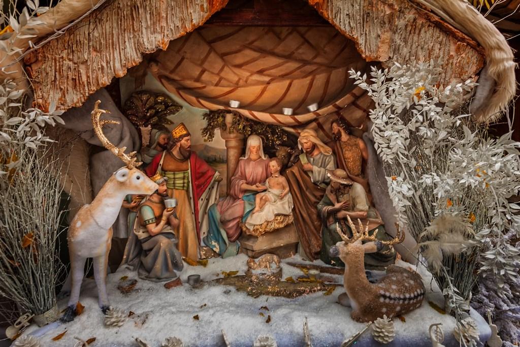 Adventní Paříž A Kabaret V Moulin Rouge – Letecky