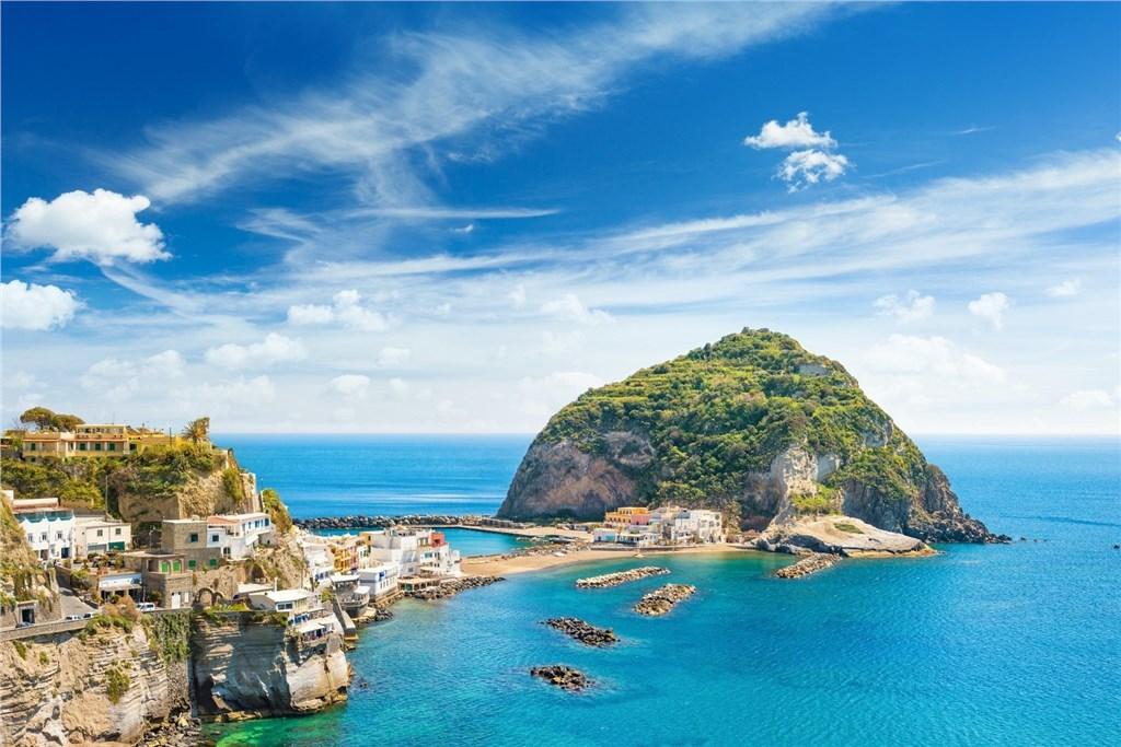 Ischia – Smaragdový Ostrov – Letecky