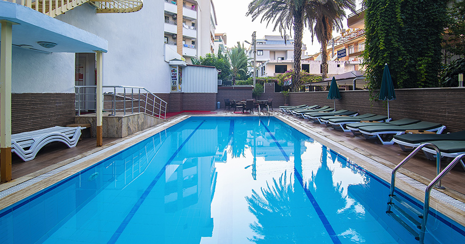 Hotel Kleopatra Blue Hawaii
