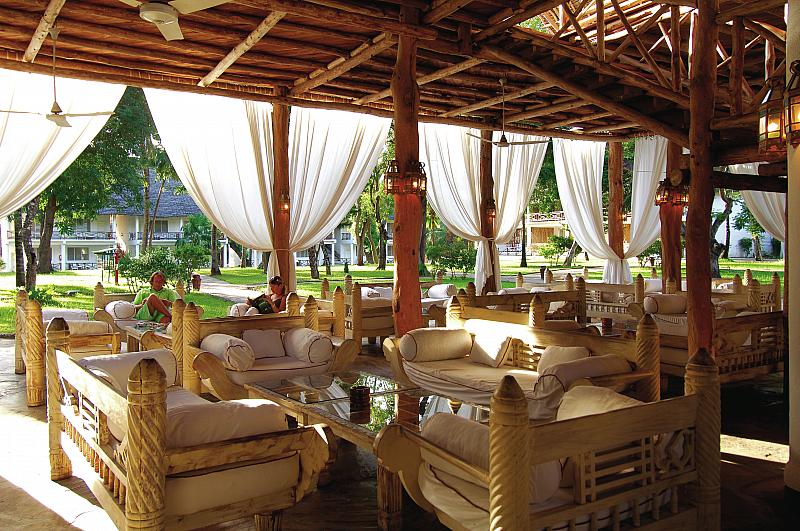 Sandies Tropical Village Resort