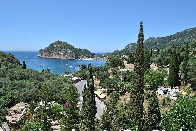 KORFU, PAXOS A ANTIPAXOS s výlety do hor, k útesům, jeskyním i plavbou po moři - all inclusive/polopenze/snídaně