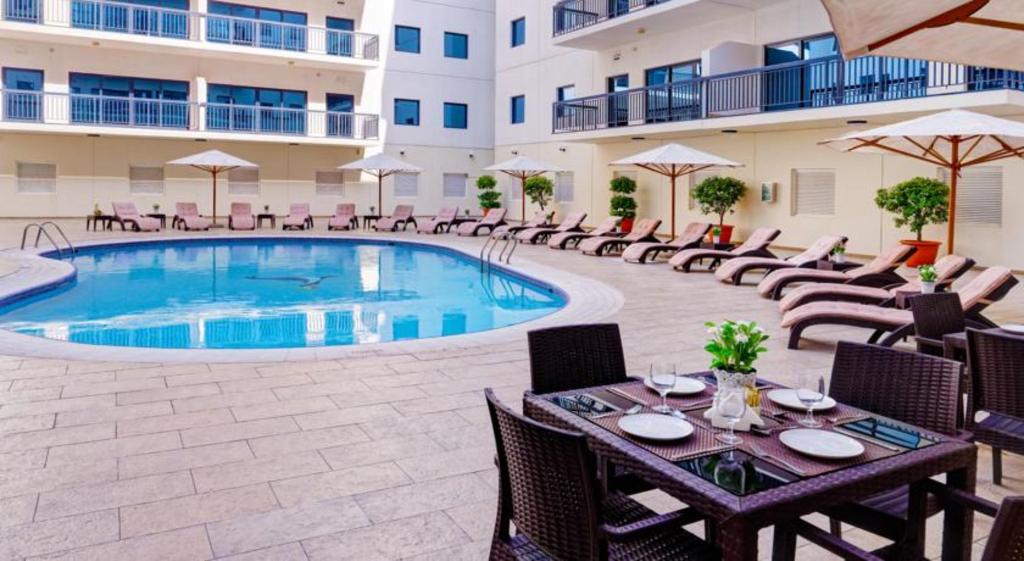 Golden Sands Hotel Apartment