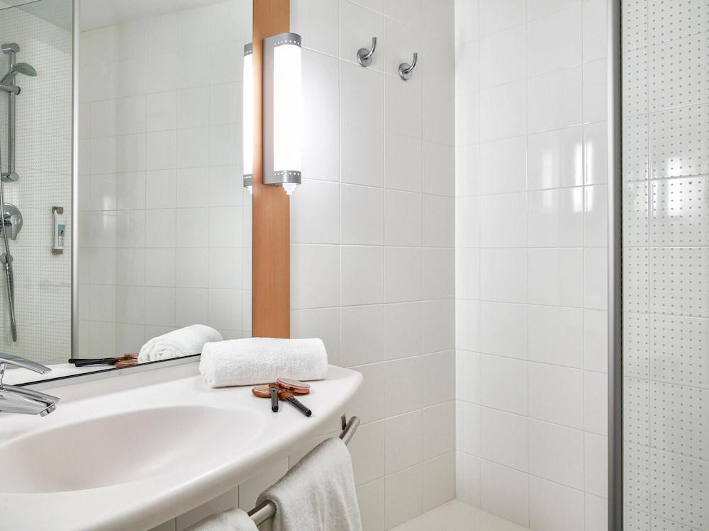 Ibis Barcelona Centro Sagrada Familia