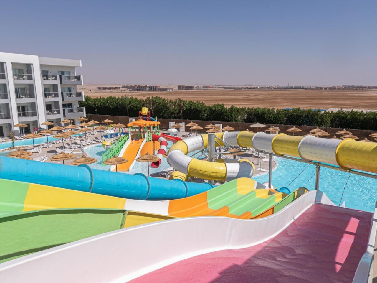 Amwaj Beach Club
